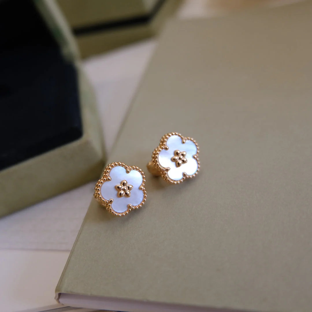 [Eternal Jewelry]LUCKY WHITE MOP EARRINGS
