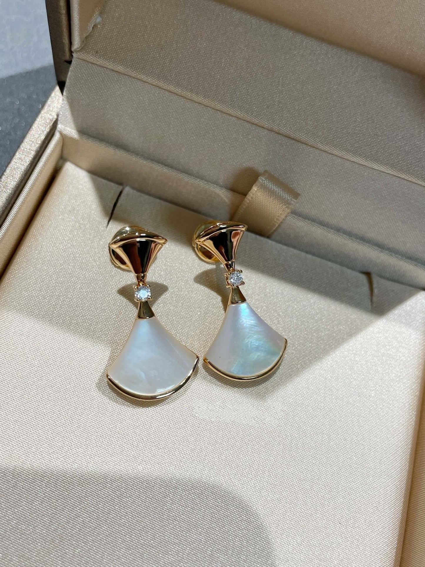 [Eternal Jewelry]DREAM MOP 1 DIAMOND EARRINGS