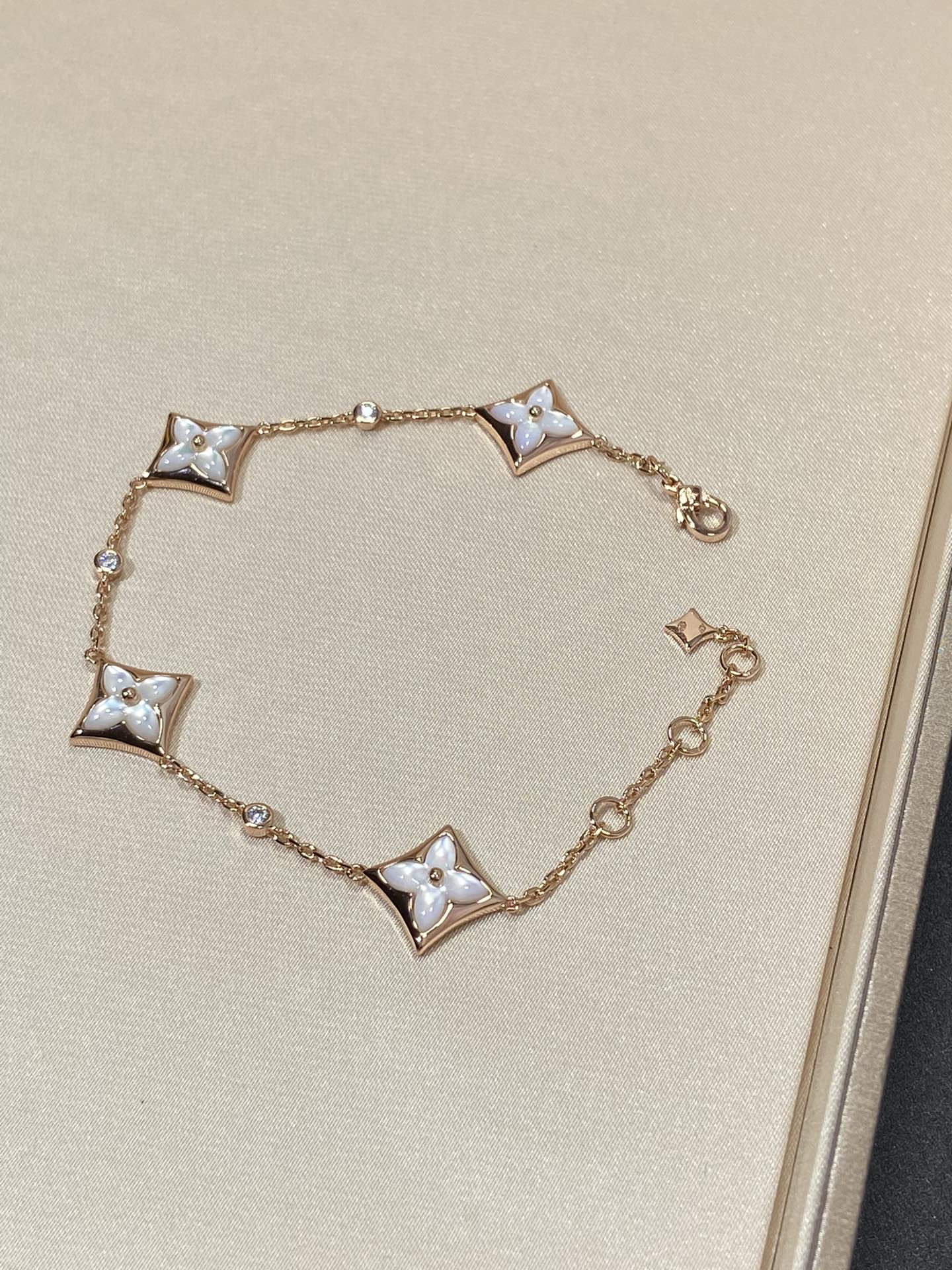 [Eternal Jewelry]STAR 4 MOTIF MOP DIAMOND PINK GOLD BRACELET