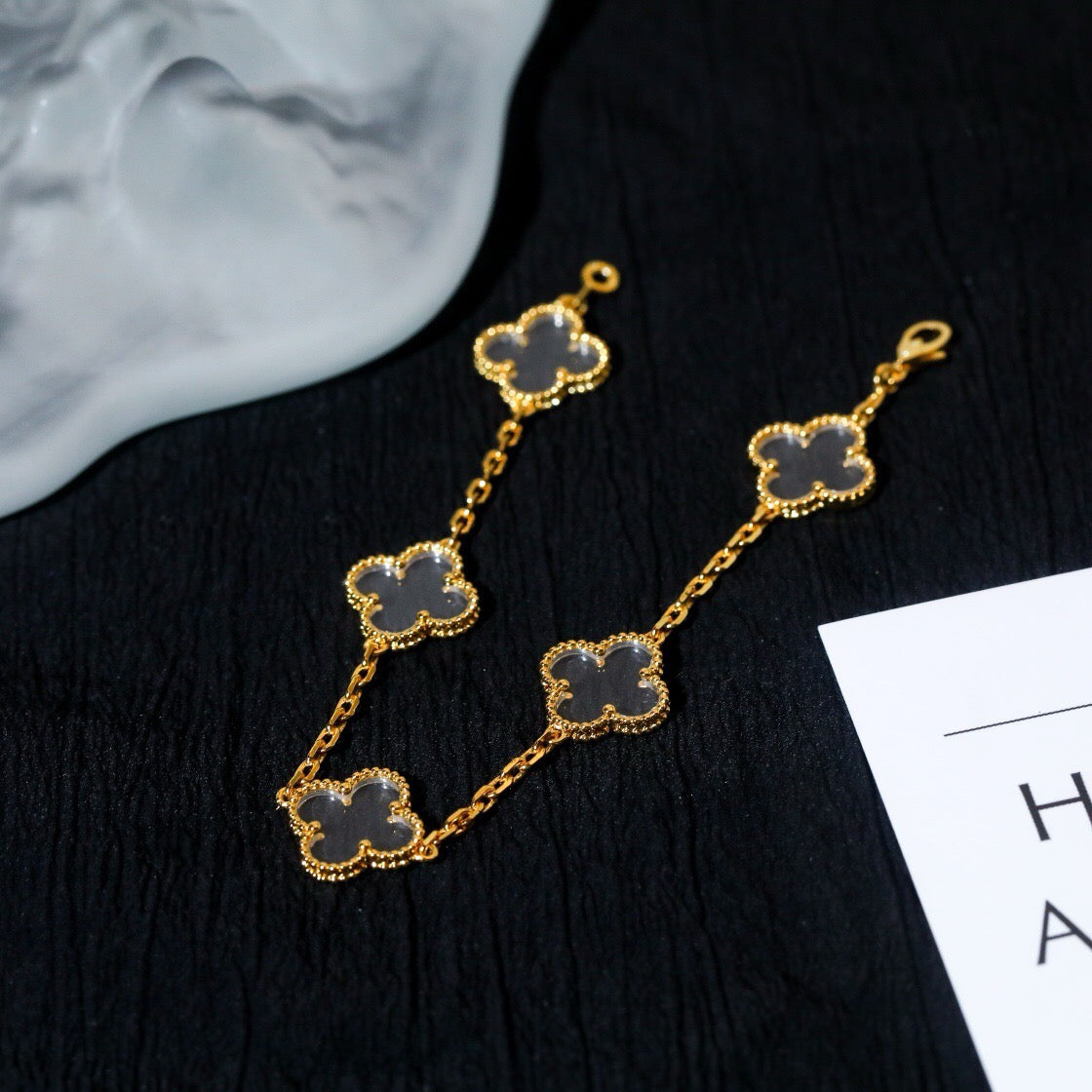 [Eternal Jewelry]CLOVER 5 MOTIF ROCK CRYSTAL BRACELET