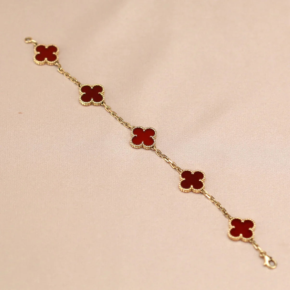 [Eternal Jewelry] CLOVER 5 MOTIF RED CORNELIAN BRACELET COLLECTION