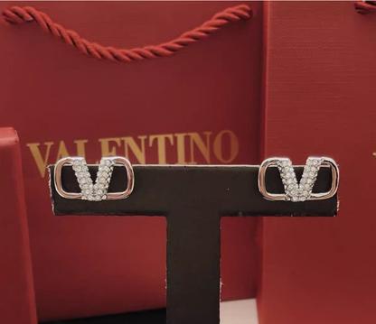 [Eternal Jewelry]V-shaped stud earrings